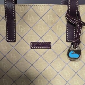 Dooney & Bourke Vintage Beige And Burgandy Tote Bag Great Condition